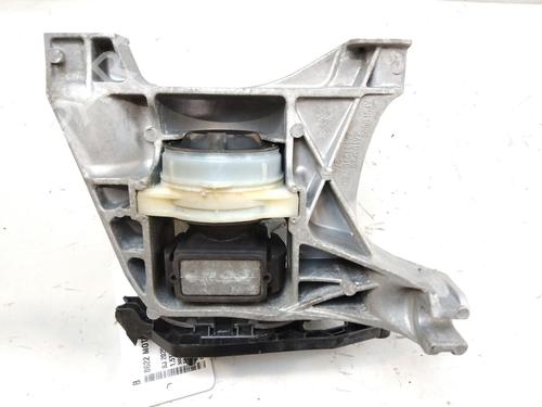 Engine mount PEUGEOT EXPERT Van (V_) 1.5 BlueHDi 120 | BP28157572M89 