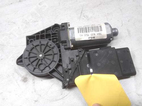 Portierruitmotor rechtsvoor VW PASSAT B5 Variant (3B5) 1.6 (101 hp) 20516284