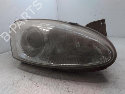 Right headlight HYUNDAI COUPE I (RD) 2.0 16V | BP20569442C29 