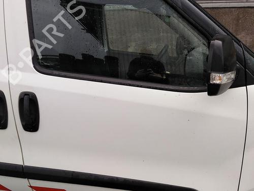 Dør højre fortil OPEL COMBO Box Body/MPV (X12) 1.6 CDTI (B05) (105 hp) 28329363