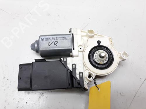 Right front window motor SEAT LEON (1M1) 1.9 TDI | BP20544857E20 