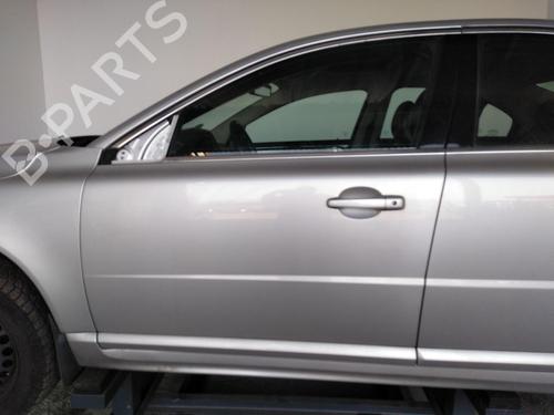 Left front door VOLVO S80 II (124) D5 31218046