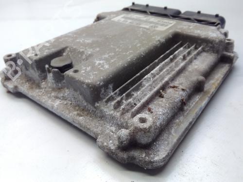 Engine control unit (ECU) VW GOLF V (1K1) 1.9 TDI | BP20526582M57 