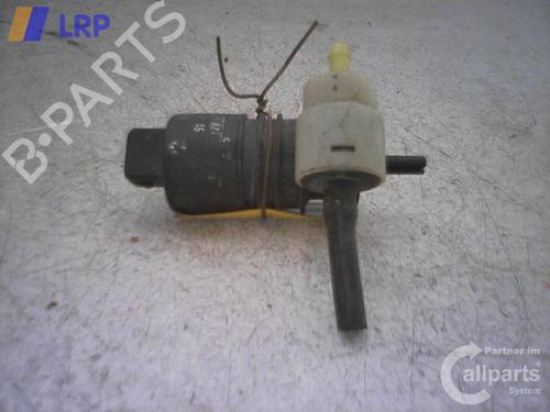 Used Washer pump VW TRANSPORTER T4 Bus (70B, 70C, 7DB, 7DK, 70J, 70K, 7DC, 7DJ) 2.5 (115 hp) 22790003