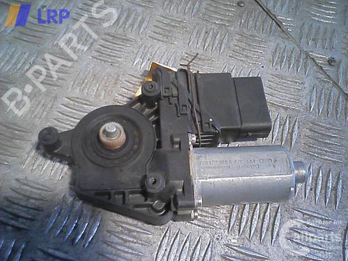 Used Right rear window motor Right rear window motor VW GOLF III (1H1) 1.4 (60 hp) 20562524 20562524