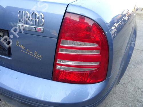 Used Right taillight SKODA SUPERB I (3U4) 1.9 TDI (130 hp) 20521257