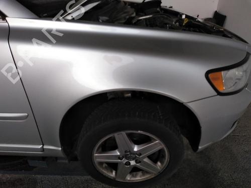Used Right front fenders VOLVO V50 (545) 2.0 D (136 hp) 27728497