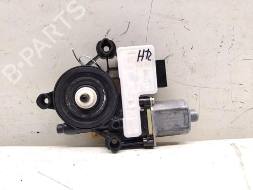 right-rear-window-motor-vw-golf-sportsvan-vii-am1-an1-2014-2015-2016-2017-2018-2019-2020-31906883 main image