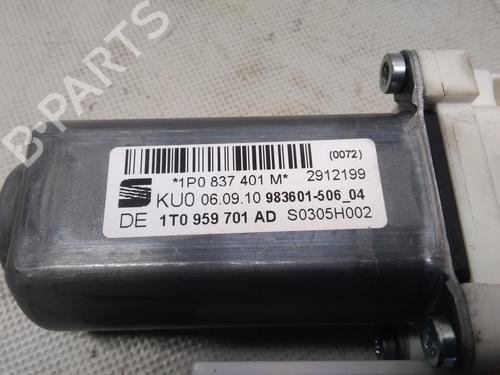 Left front window motor SEAT LEON (1P1) 1.2 TSI | BP20591139E21 