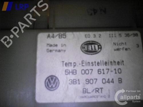 AC Styreenhet / Manøvreringsenhet VW PASSAT B5 Variant (3B5) 1.9 TDI (90 hp) 20553632