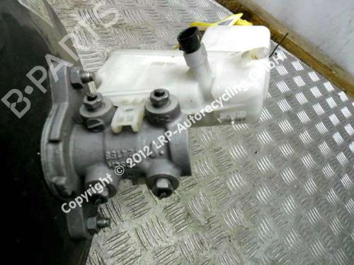 Brake master cylinder FIAT DOBLO Box Body/MPV (223_) 1.3 D Multijet | BP20550283M77 
