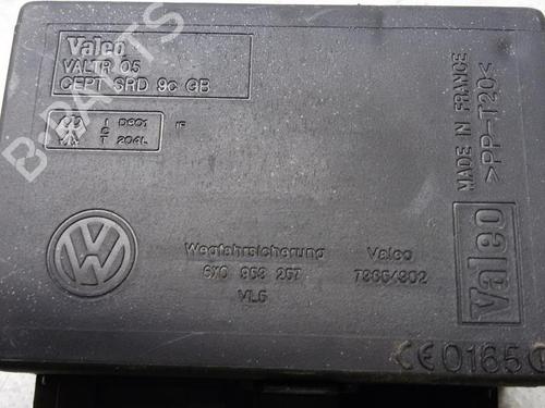 Module électronique VW TRANSPORTER T4 Platform/Chassis (70E, 70L, 70M, 7DE, 7DL, 7D 2.5 TDI (102 hp) 20575156