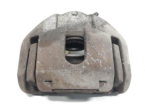 Used Right front brake caliper BMW 5 Touring (E61) 525 d (197 hp) 20524654