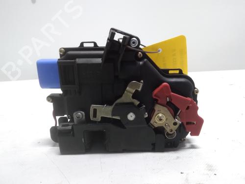 Front right lock VW TOURAN (1T1, 1T2) 2.0 TDI | BP20516701C97 