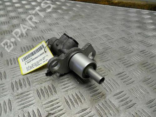 Used Brake master cylinder AUDI A8 D2 (4D2, 4D8) 4.2 quattro (299 hp) 20550188