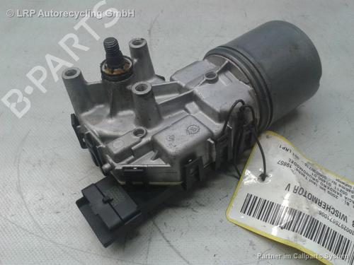 Used Front wiper motor DACIA SANDERO 1.4 (BS0C, BS0A, BS0G, BS1F, BS0E) (75 hp) 20586139