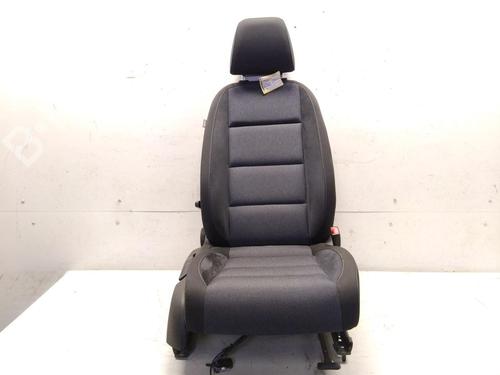 Used Right front seat VW GOLF VI (5K1) 1.2 TSI (105 hp) 28157544