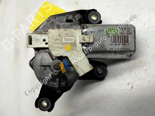 Used Rear wiper motor FIAT STILO Multi Wagon (192_) 1.6 16V (103 hp) 20552315
