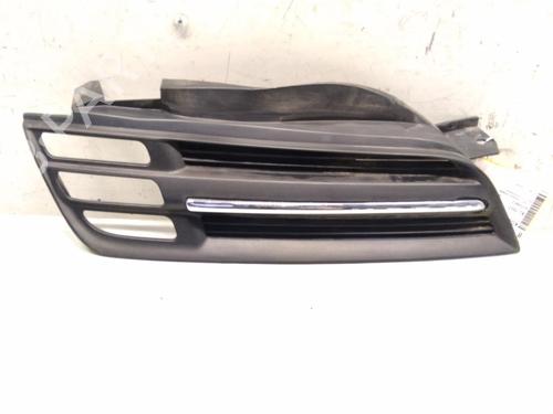 Used Grille NISSAN MICRA III (K12) 1.2 16V (65 hp) 32352820