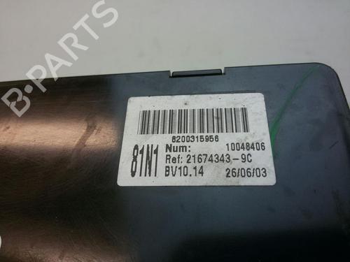 Used Fuse box RENAULT ESPACE IV (JK0/1_) 2.2 dCi (JK0H) (150 hp) 20573011