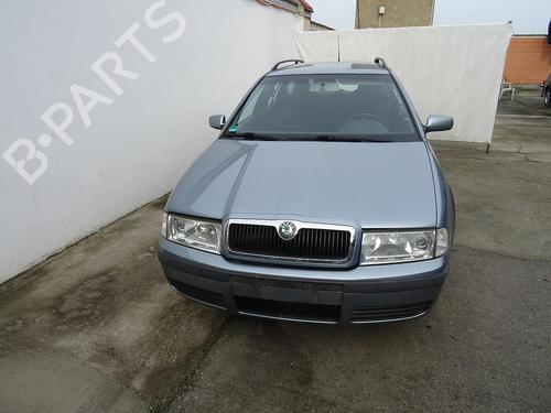 Right taillight SKODA OCTAVIA I Combi (1U5) 1.6 | BP20521217C35 