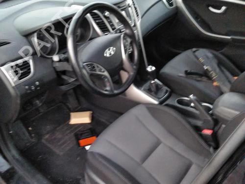 Left front driveshaft HYUNDAI i30 Estate (GD) 1.6 CRDi | BP31981852M38 