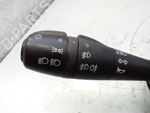 Switch DACIA SANDERO II TCe 90 (B8M1, B8MA, B8AC) | BP20525226I30 
