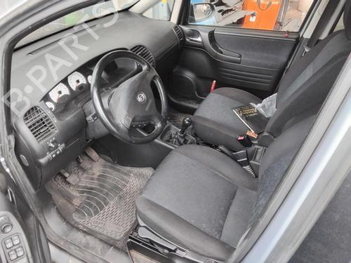 Right taillight OPEL ZAFIRA A MPV (T98) 1.8 16V (F75) | BP31958392C35 