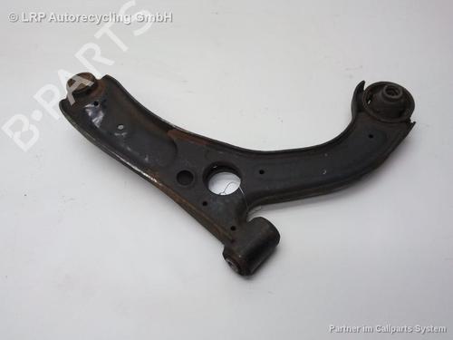 Venstre fortil bærearm DAIHATSU CUORE VII (L275_, L285_, L276_) 1.0 (L276) (70 hp) 20565078