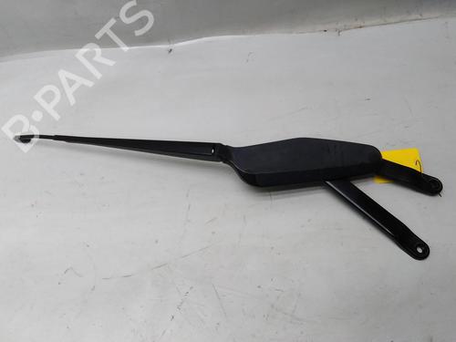 Used Front windshield wiper arm NISSAN ALMERA TINO (V10) 1.8 (116 hp) 20514690