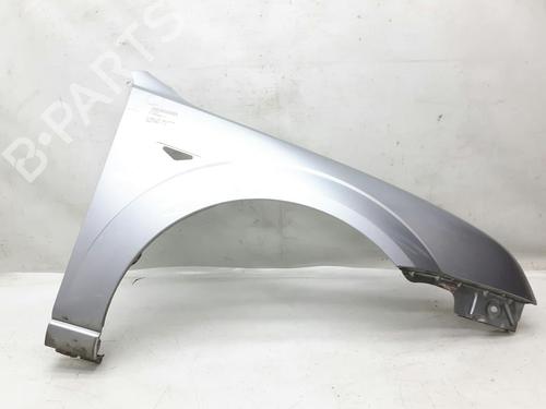 Used Right front fenders FORD MONDEO III Turnier (BWY) 2.0 TDCi (130 hp) 20557925