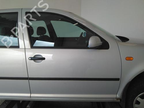 Used Right front door VW GOLF IV (1J1) 1.4 16V (75 hp) 20590647