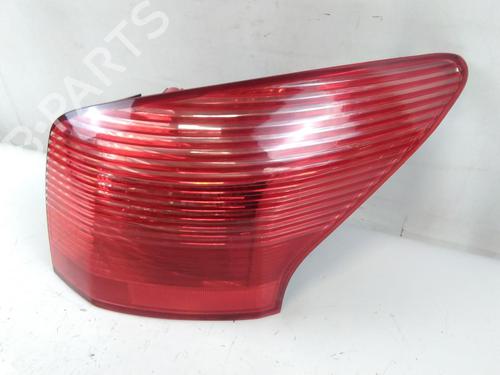 Used Right taillight PEUGEOT 407 SW (6E_, 6D_) 2.0 (136 hp) 27620163