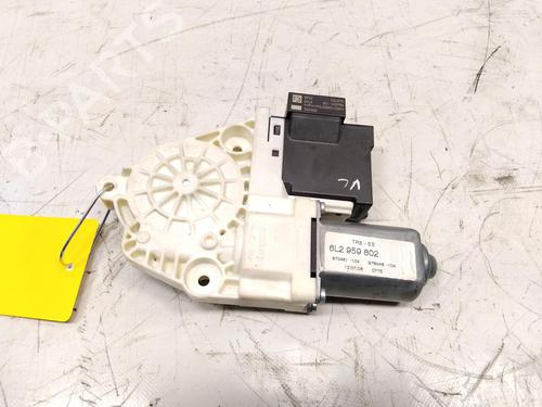 Used Left front window motor SEAT IBIZA III (6L1) 1.4 16V (86 hp) 28157569
