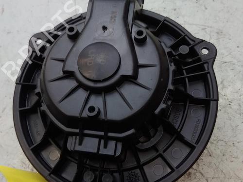 Heater blower motor KIA CARENS IV 1.6 GDi | BP20522084M62 