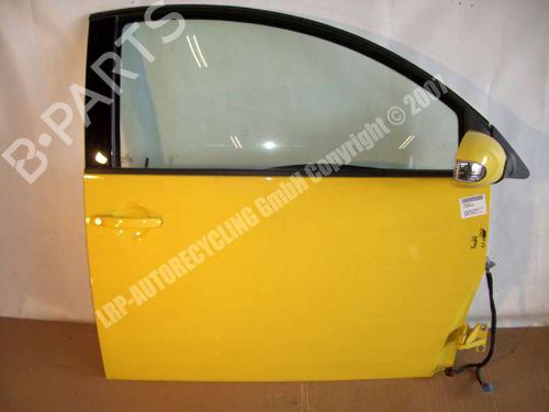 Dør højre fortil Dør højre fortil VW NEW BEETLE (9C1, 1C1) 1.6 (102 hp) 20582408 20582408