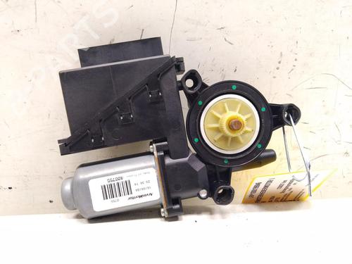 Portierruitmotor rechtsvoor SKODA FABIA I (6Y2) 1.4 16V (100 hp) 32352825