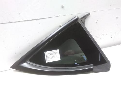 Used Rear right quarter glass TESLA MODEL Y (5YJY) EV All-wheel Drive (450 hp) 22771147