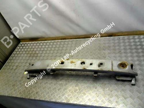 Used Crossmember FORD FOCUS I (DAW, DBW) 1.6 16V (100 hp) 22810261