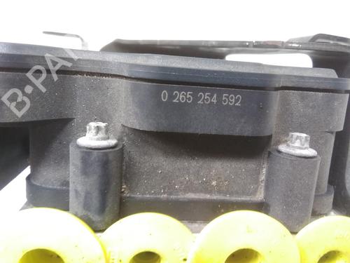 ABS pump RENAULT TWINGO III (BCM_, BCA_) 1.0 SCe 70 | BP20524826M43