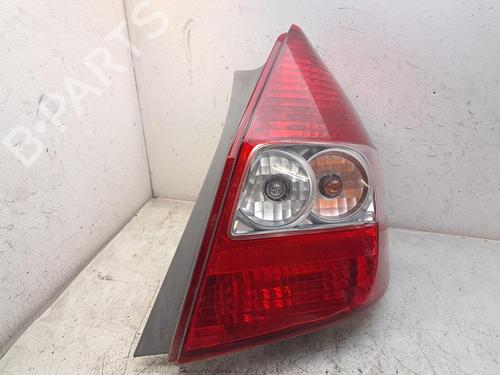 Feu arrière droit HONDA JAZZ II (GD_, GE3, GE2) 1.2 i-DSI (GD5, GE2) (78 hp) 32454477