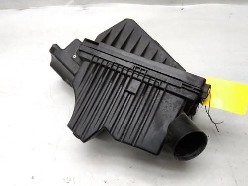 Air filter box NISSAN ALMERA TINO (V10) 1.8 | BP20526696M87 