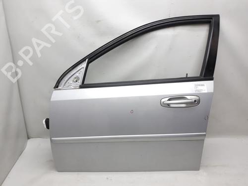 Used Left front door DAEWOO NUBIRA Wagon (J200) 1.6 (109 hp) 20581874
