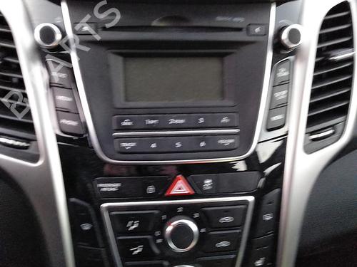 Left front driveshaft HYUNDAI i30 Estate (GD) 1.6 CRDi | BP31981852M38 