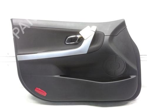 Bekleding voor links KIA CEE'D Sportswagon (JD) 1.6 GDI (135 hp) 20516943