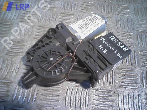 Used Right rear window motor Right rear window motor VW PASSAT B5.5 Variant (3B6) 4.0 W8 4motion (275 hp) 20562556 20562556