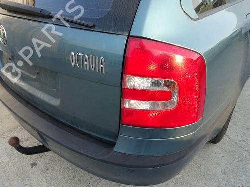 Used Right taillight SKODA OCTAVIA II Combi (1Z5) 2.0 TDI (140 hp) 20567081