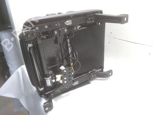 Sæde venstre fortil MITSUBISHI ECLIPSE CROSS (GK_, GL_) Plug-in Hybrid 4WD (GL3W) | BP31573141C15 