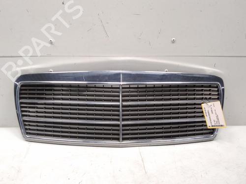 Grille MERCEDES-BENZ E-CLASS T-Model (S210) E 230 T (210.237) 2108880023 MERCEDES-BENZ | 2108880023