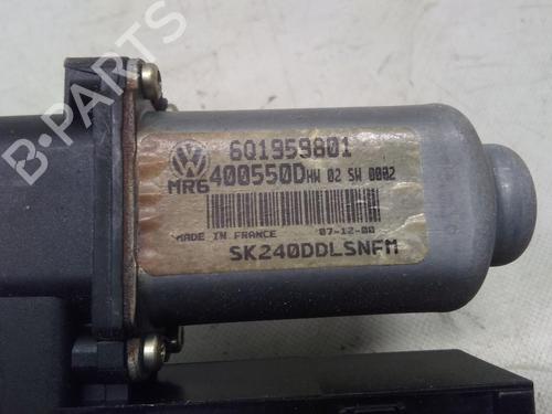 Left front window motor SKODA FABIA I Combi (6Y5) 1.4 16V | BP31687657E21 - Image 4